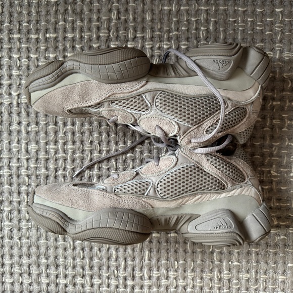 Yeezy x Adidas 500 - Picture 3 of 5
